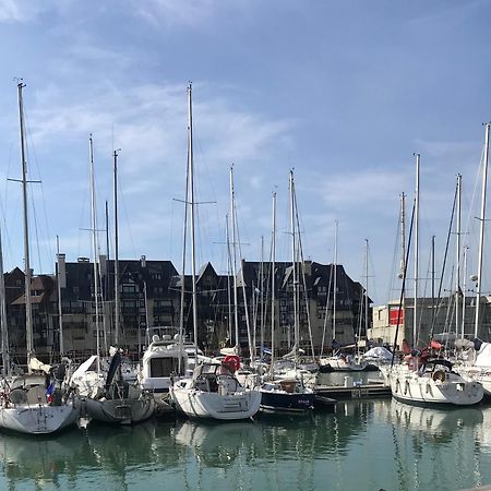 Le Pullman Lejlighed Deauville Eksteriør billede
